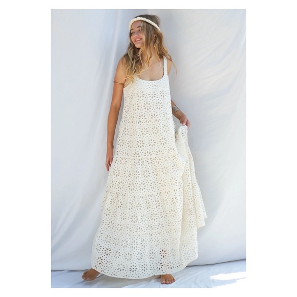 New! JEN’S PIRATE BOOTY Flower Power Eyelet Lace Maxi Dress - Picture 3 of 12